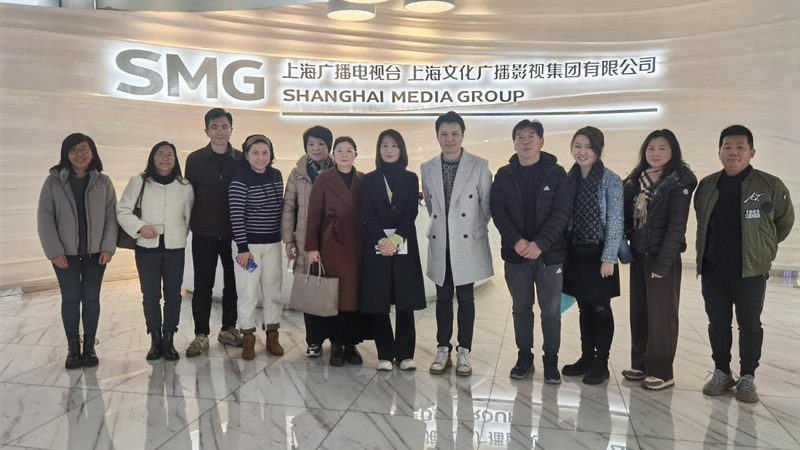内容矩阵是指通过多种形式、渠道和平台，向用户呈现内容。具体包括：